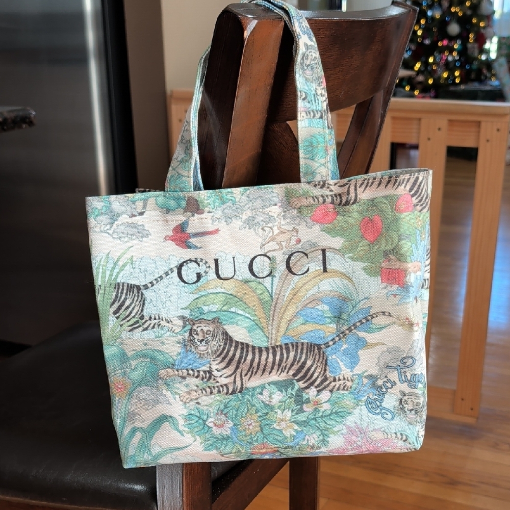 Gucci Beauty Jungle Print Tote Bag